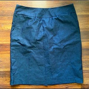 📌Merona📌blue skirt with faux pockets size 8